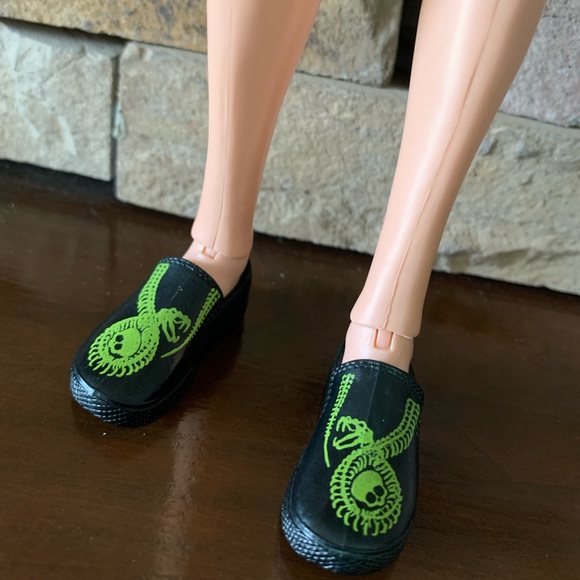 Monster High Deuce Gorgon Scaris City of Frights 2012 Retired Doll - Picture 2 of 10